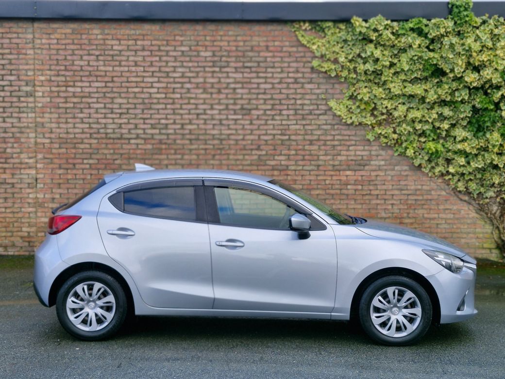 2017 Mazda Demio