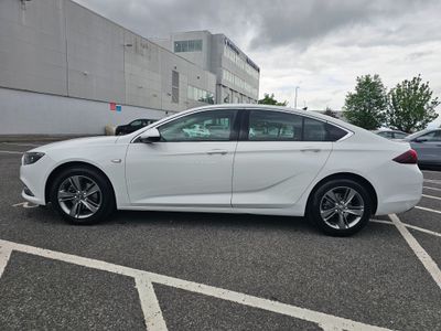 2020 Opel Insignia