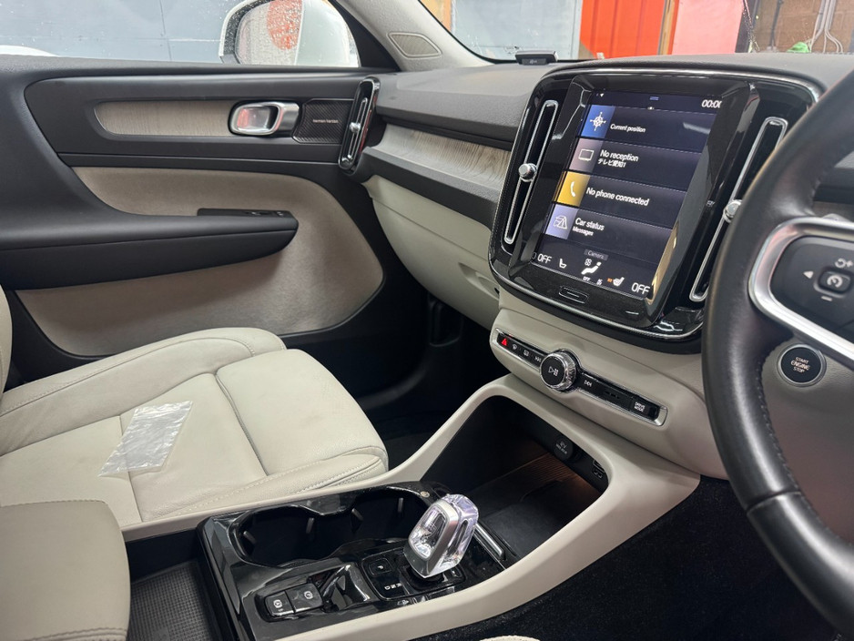 2020 Volvo XC40