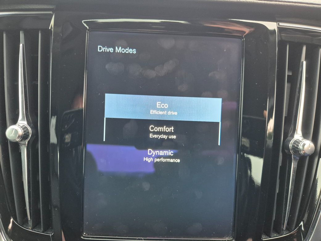 2018 Volvo S90