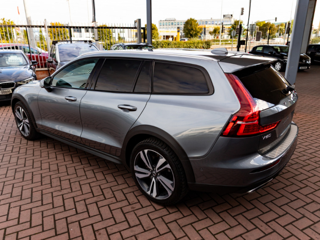 2021 Volvo V60