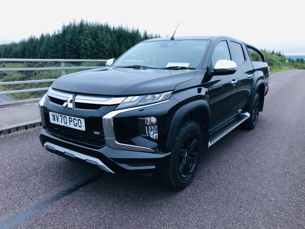 2021 Mitsubishi L200