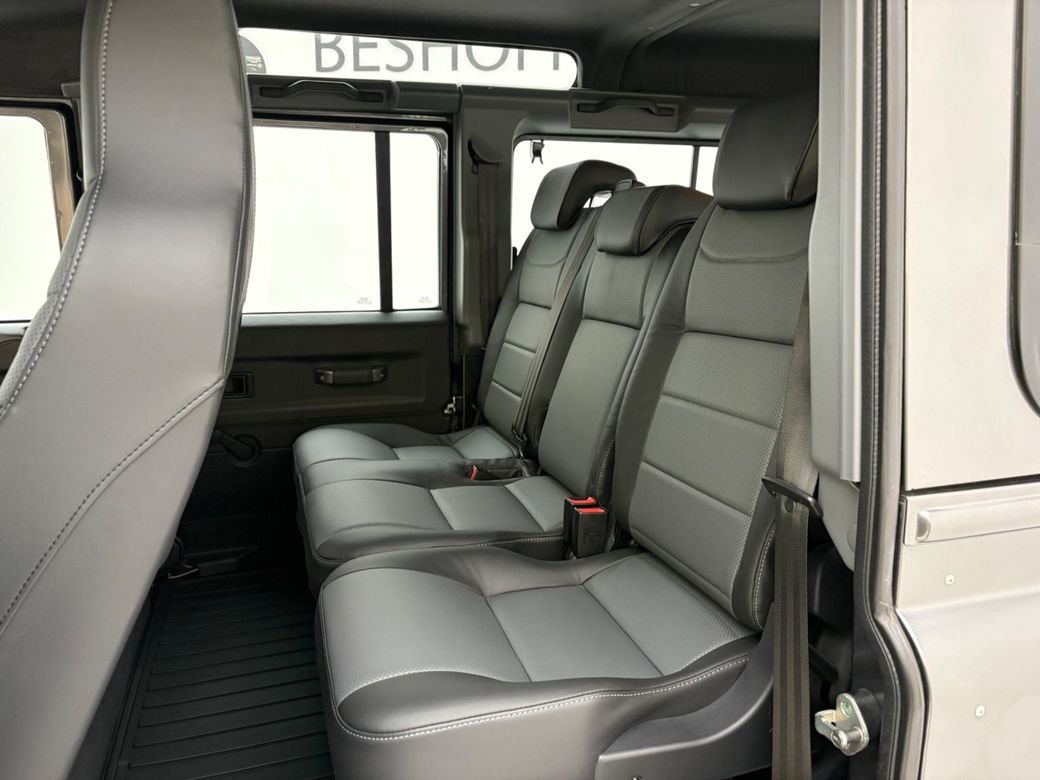 2015 Land Rover Defender