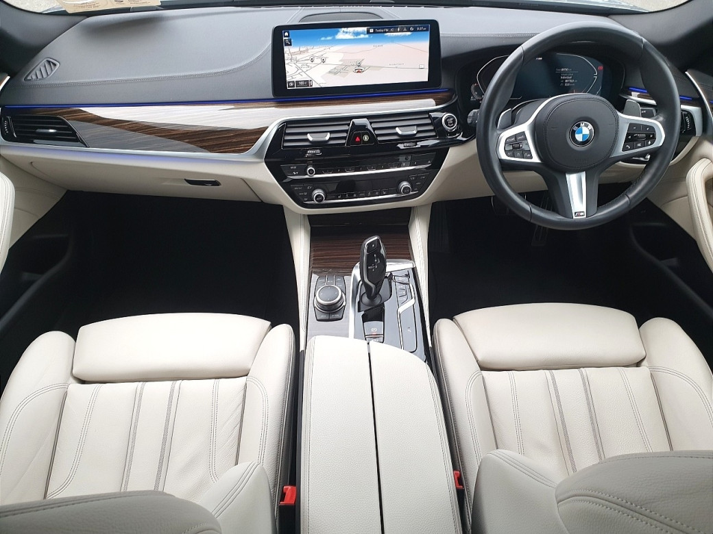 2022 BMW 5 Series