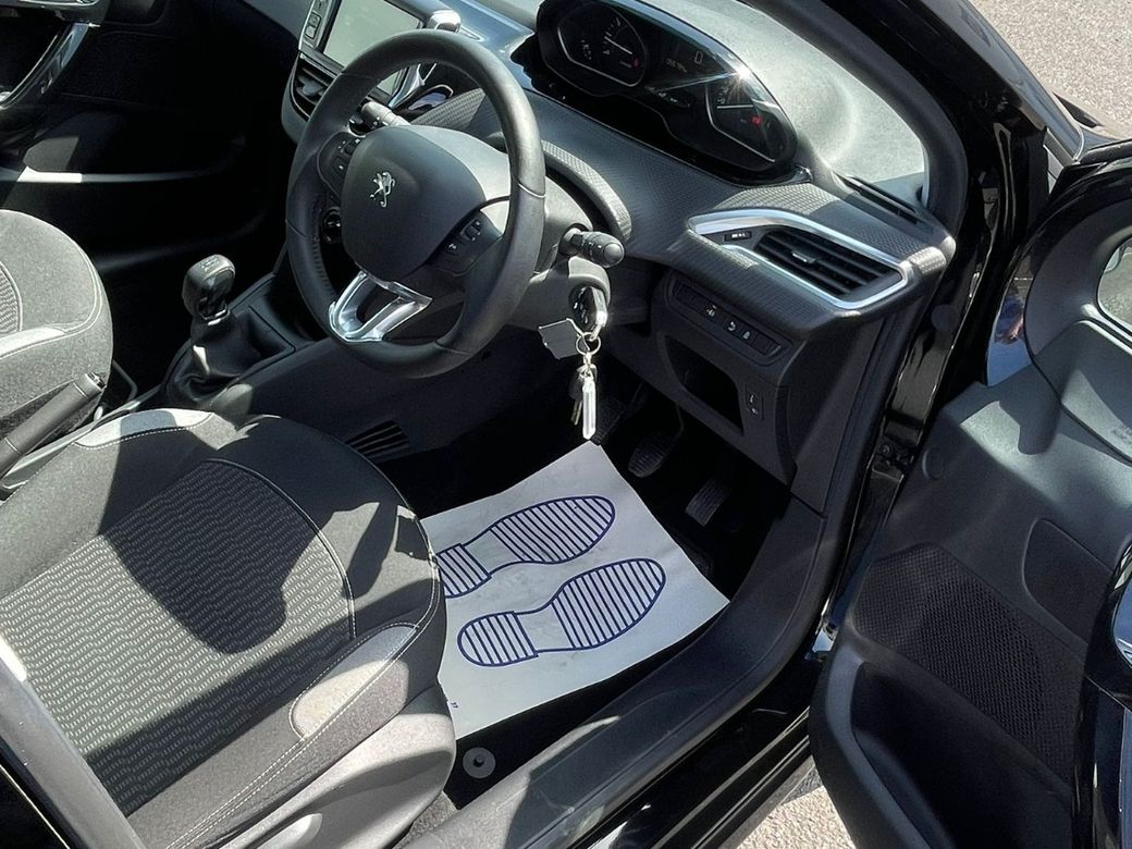 2015 Peugeot 208