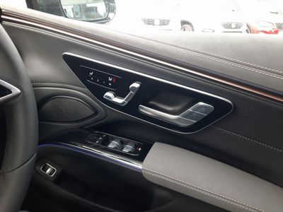 2025 Mercedes-Benz EQS