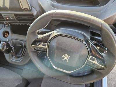 2020 Peugeot Partner
