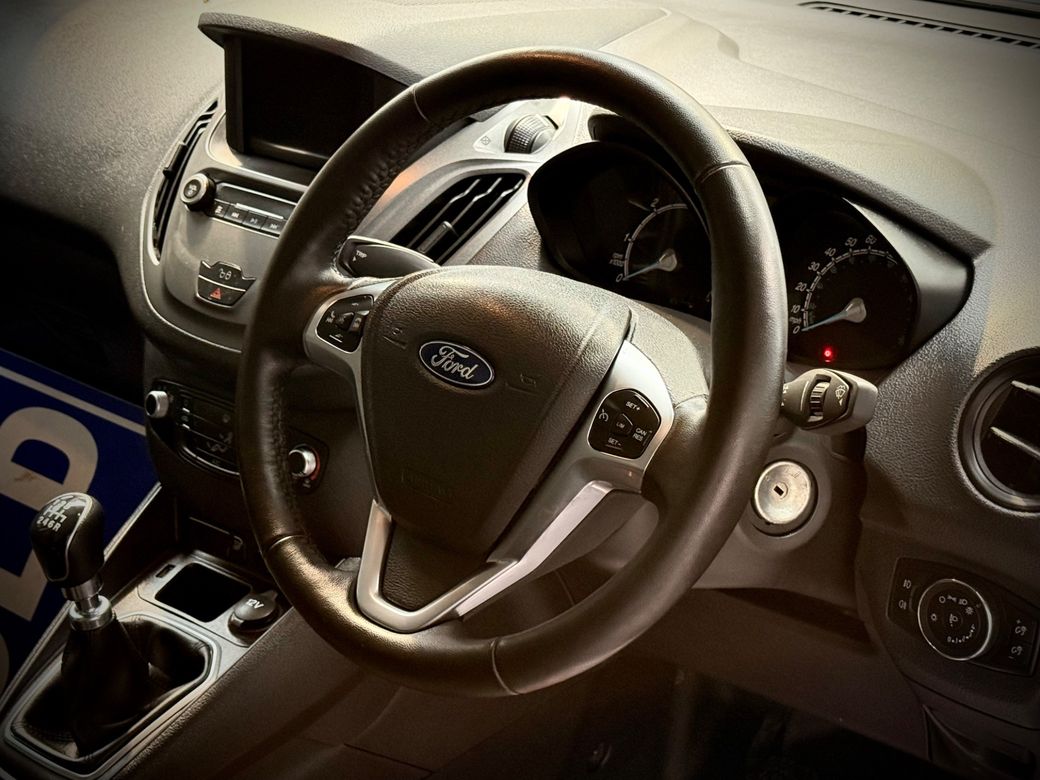 2023 Ford Transit Courier