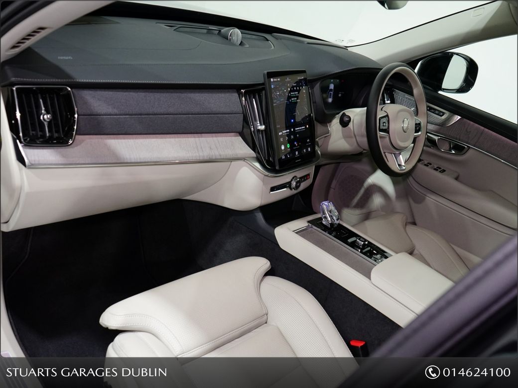 2025 Volvo XC90
