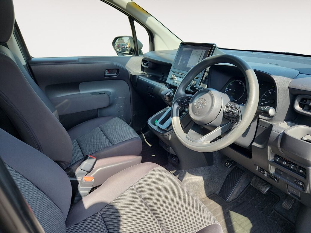 2023 Toyota Sienta