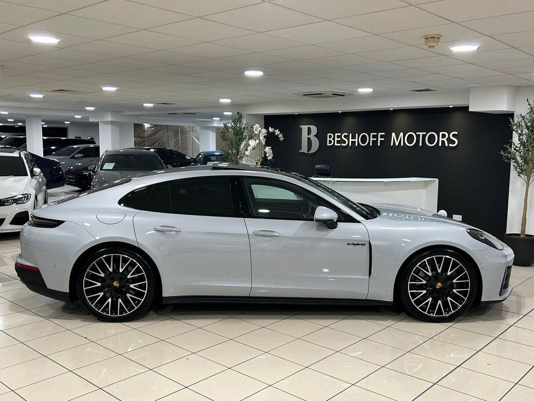 2024 Porsche Panamera