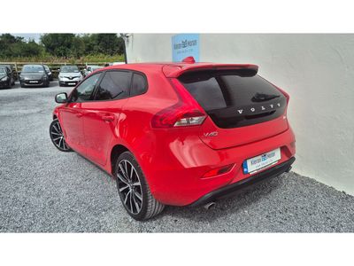 2018 Volvo V40