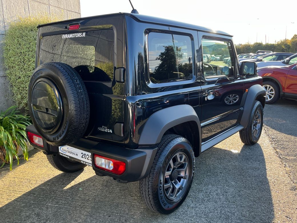 2025 Suzuki Jimny