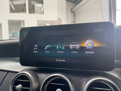 2019 Mercedes-Benz 220