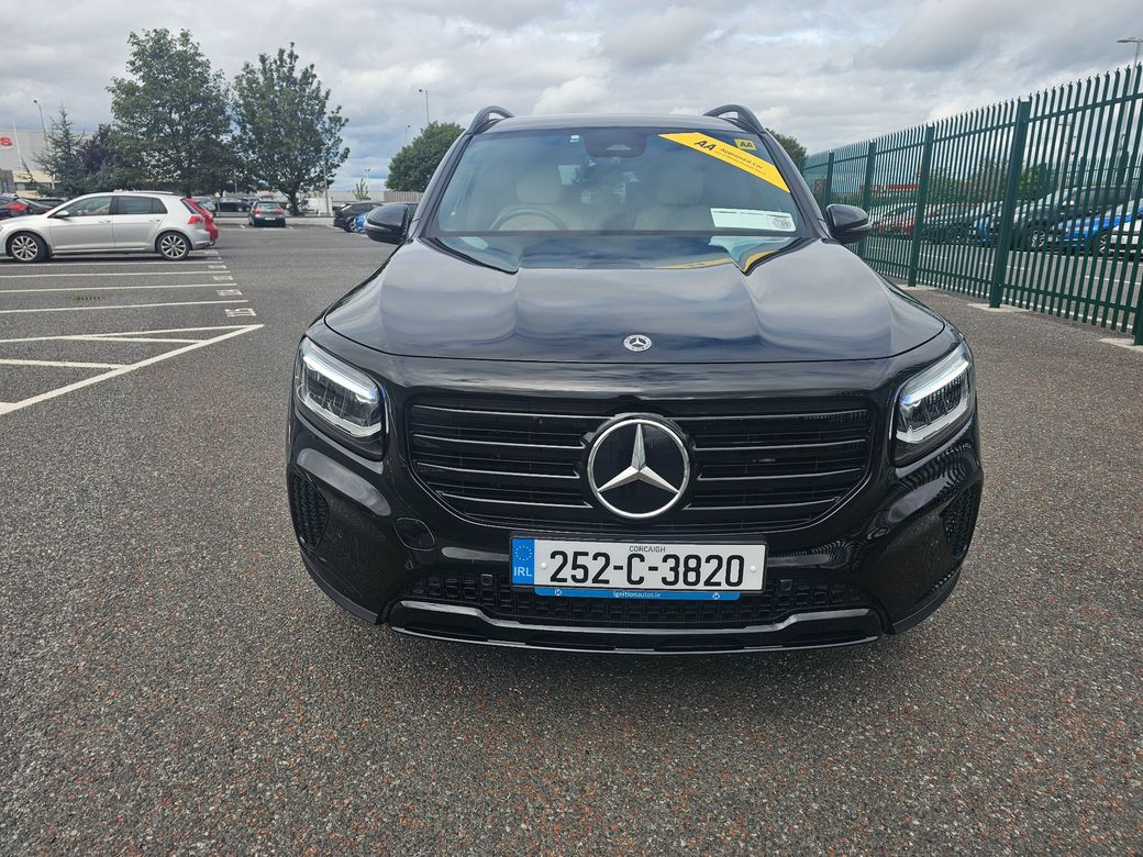 2025 Mercedes-Benz GLB Class