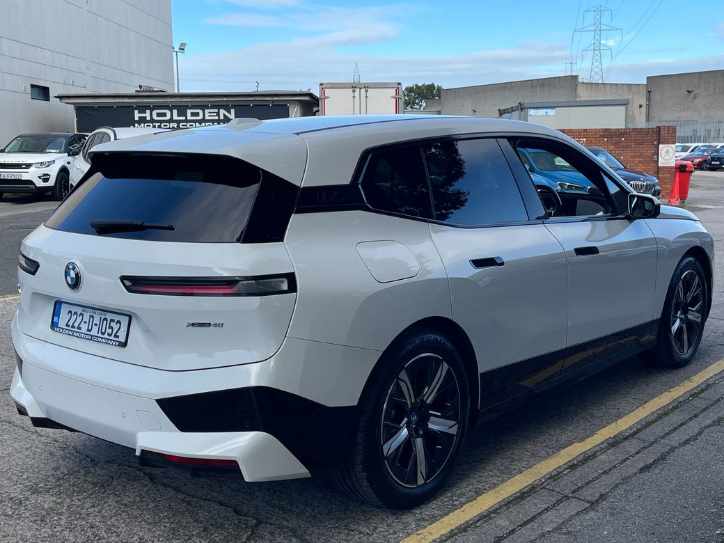 2022 BMW iX