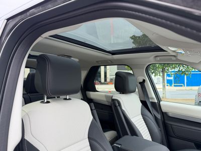 2025 Land Rover Discovery