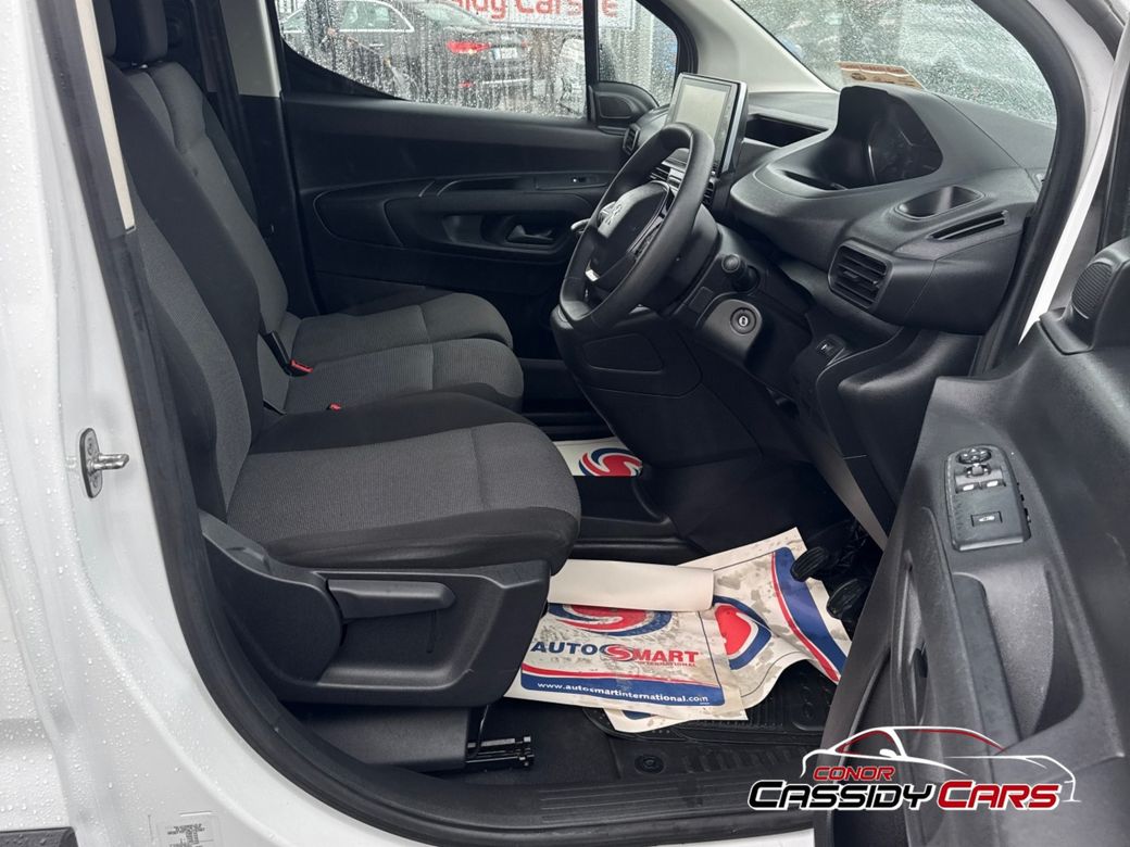 2022 Peugeot Partner