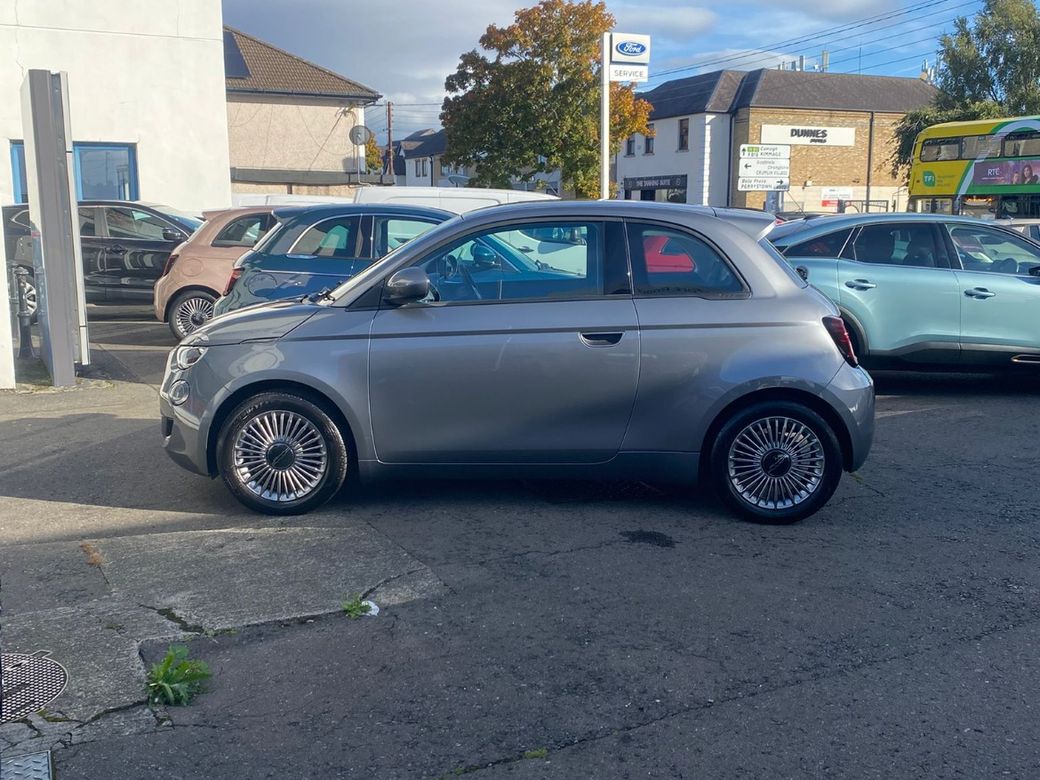 2025 Fiat 500e