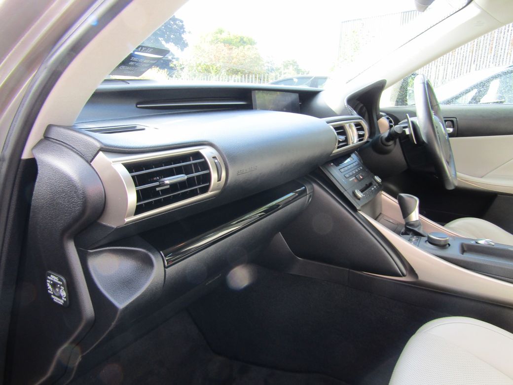 2015 Lexus IS