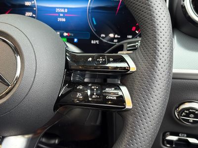 2025 Mercedes-Benz GLC Class