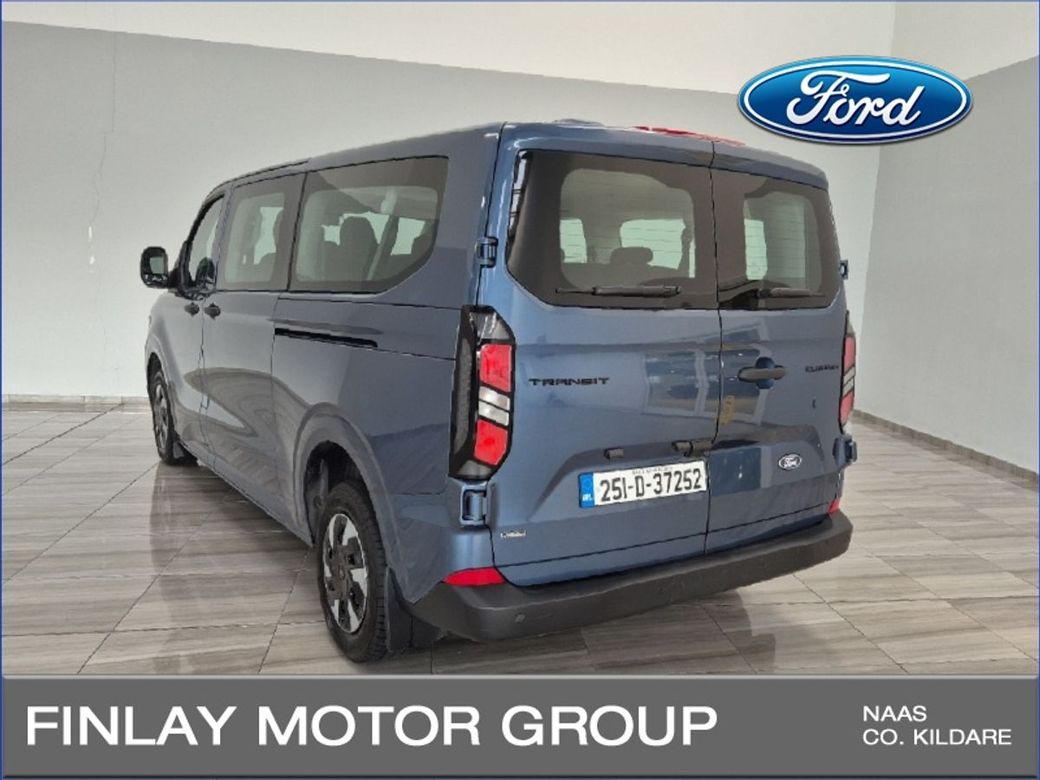 2025 Ford Tourneo Custom