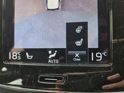 2023 Volvo XC40