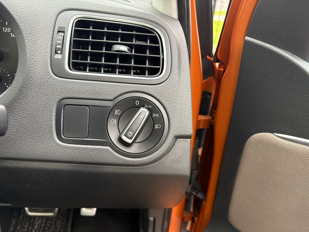 2017 Volkswagen Polo