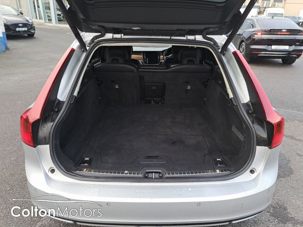 2019 Volvo V90