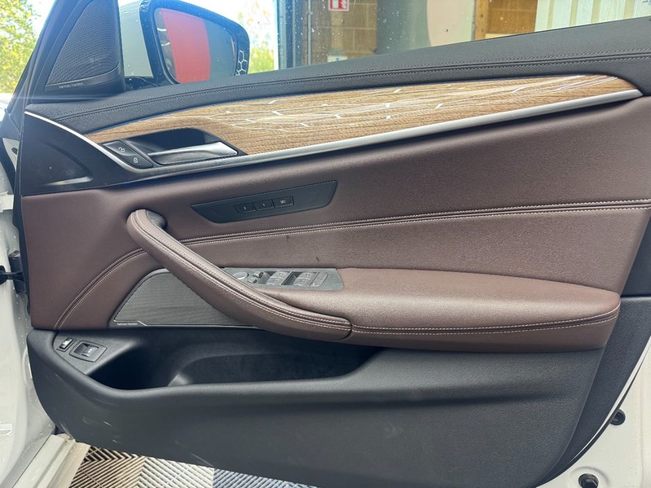2021 BMW 5 Series