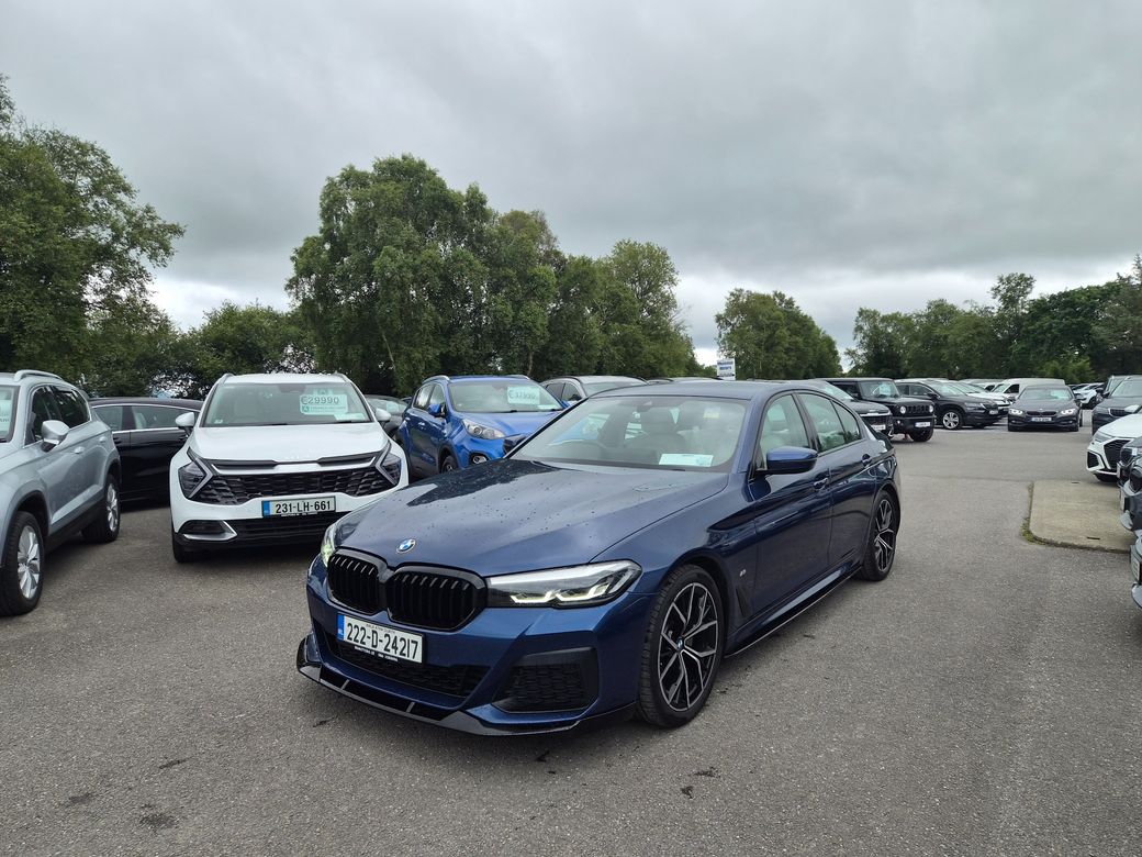 2022 BMW 520