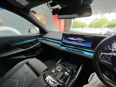 2023 BMW i5