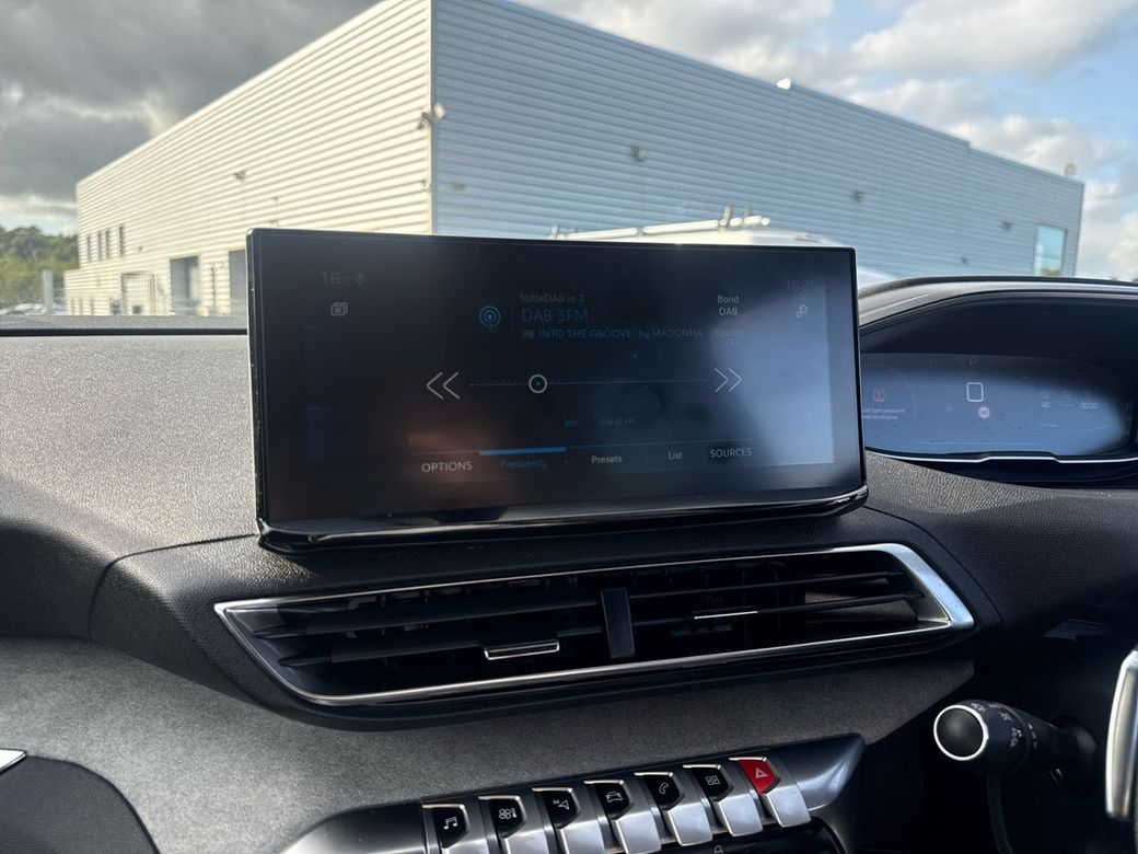 2024 Peugeot 3008