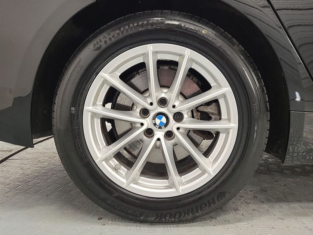2022 BMW 5 Series