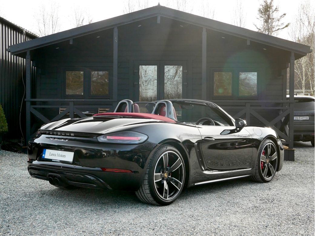 2026 Porsche Boxster
