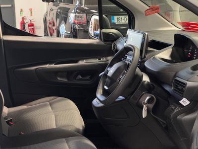 2021 Peugeot Partner