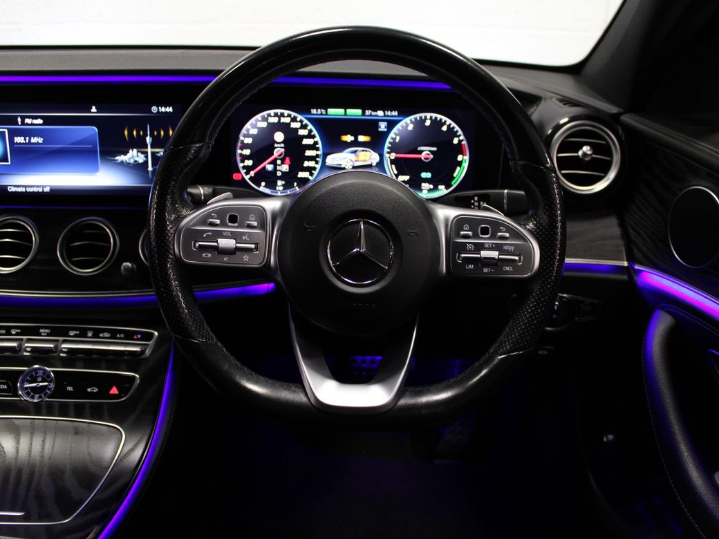 2020 Mercedes-Benz E 300