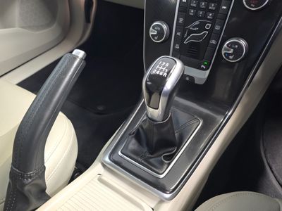 2016 Volvo V40