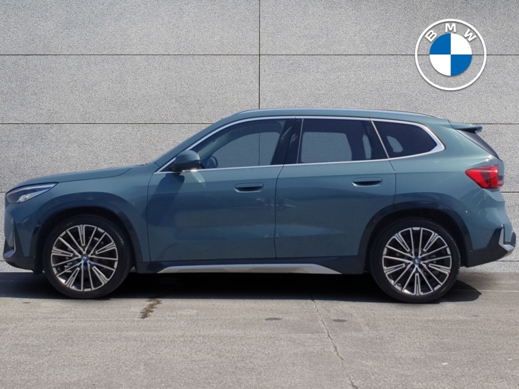 2025 BMW iX1