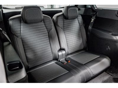 2025 Peugeot 5008