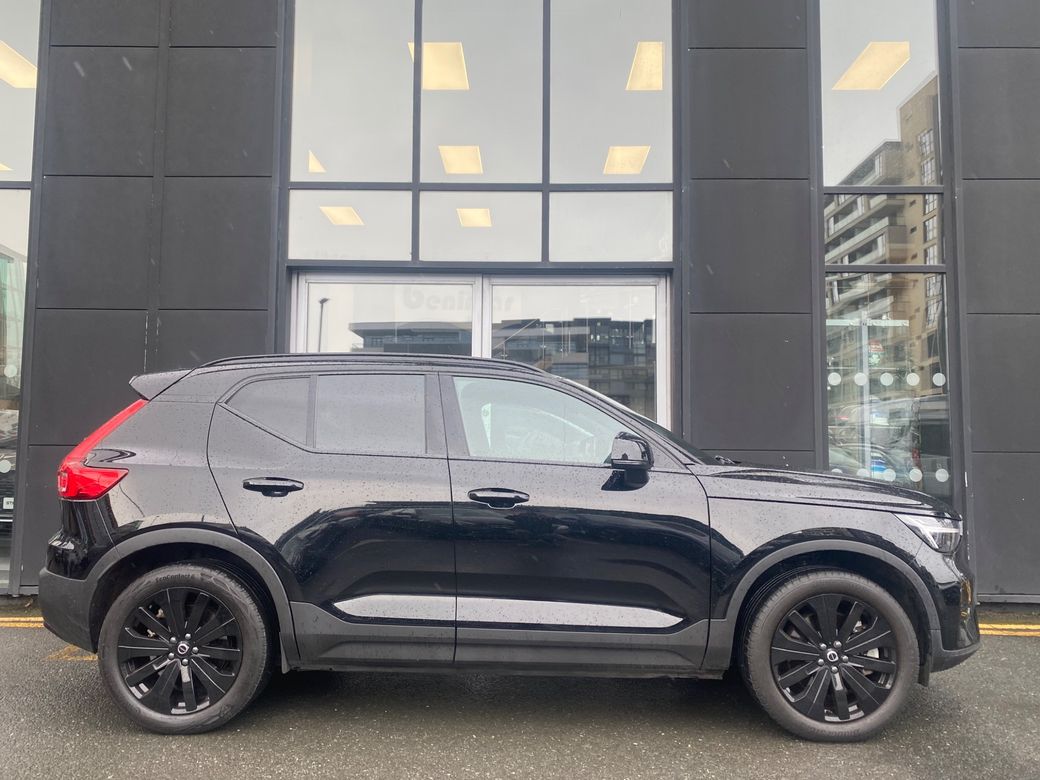 2023 Volvo XC40
