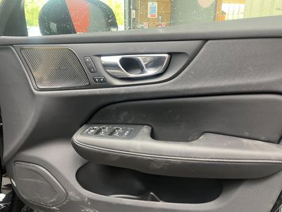 2025 Volvo V60