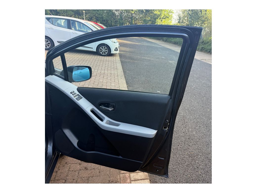 2010 Toyota Yaris