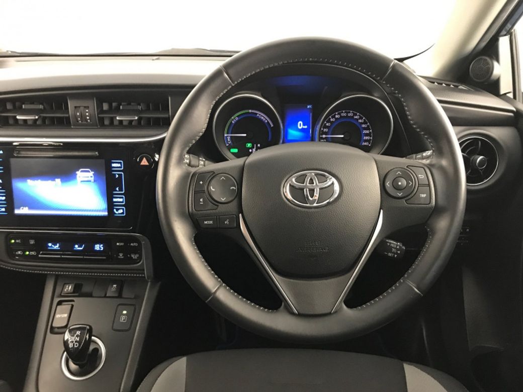 2016 Toyota Auris