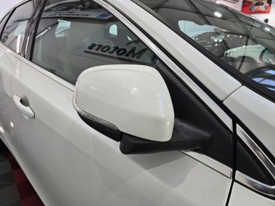 2018 Volvo V40