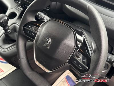 2022 Peugeot Partner