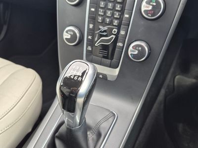 2016 Volvo V40