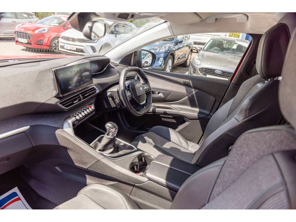2022 Peugeot 5008