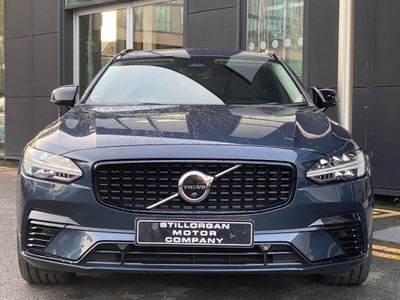 2022 Volvo V90