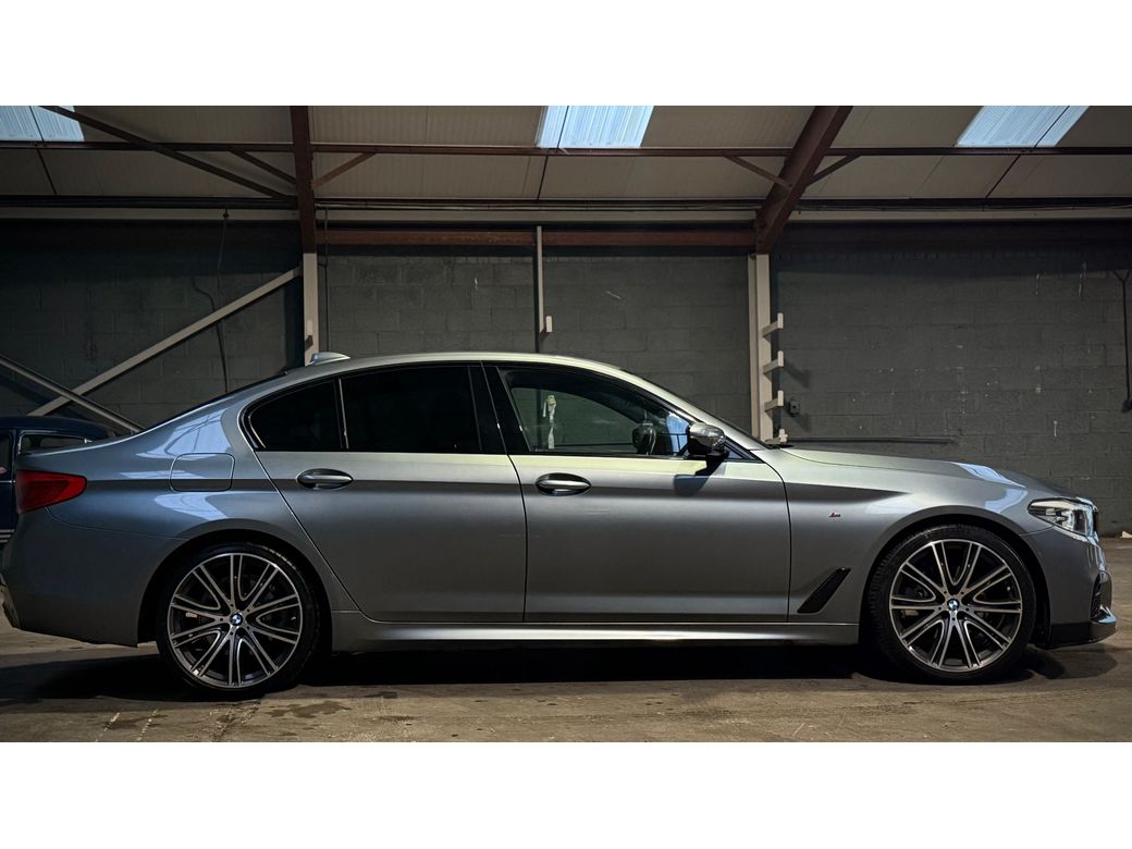 2019 BMW 520